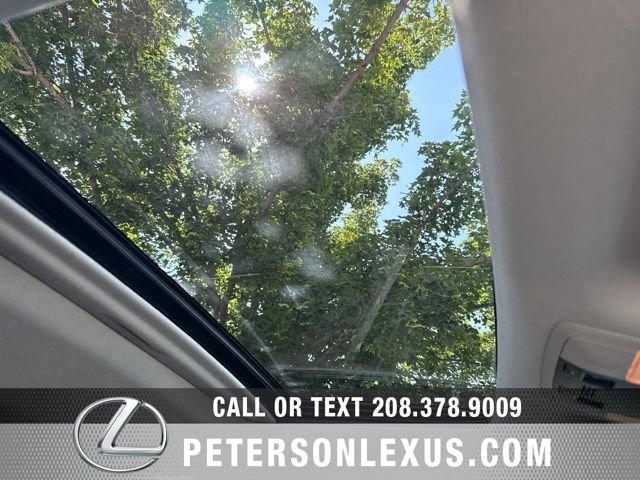 Used 2017  Lexus Luxury image 14