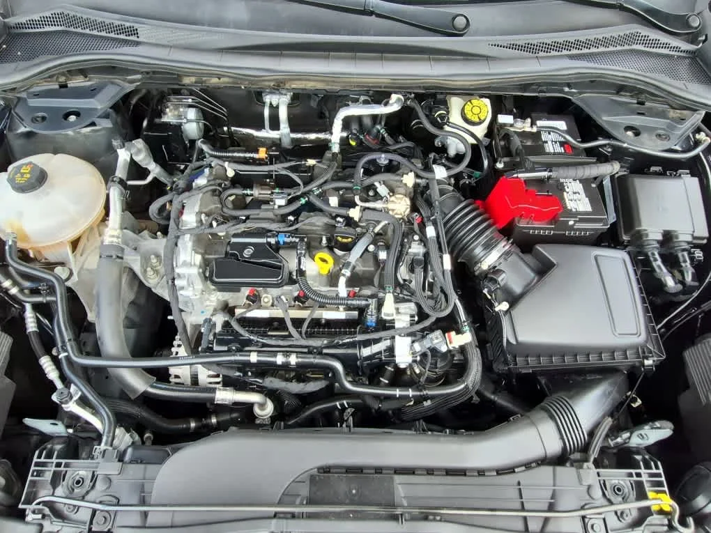 Used 2022 Agate Black Ford SE image 19