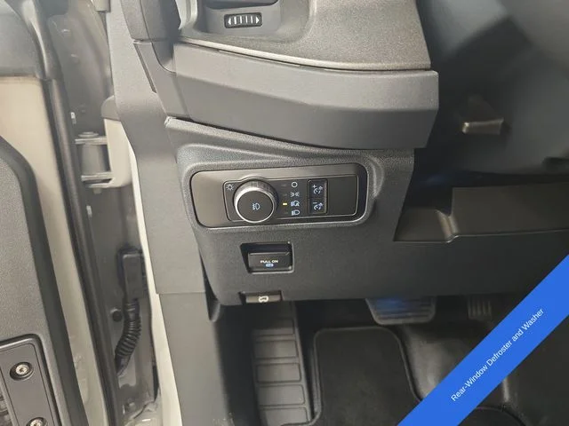 New 2026 Avalanche Gray Ford Badlands® image 39
