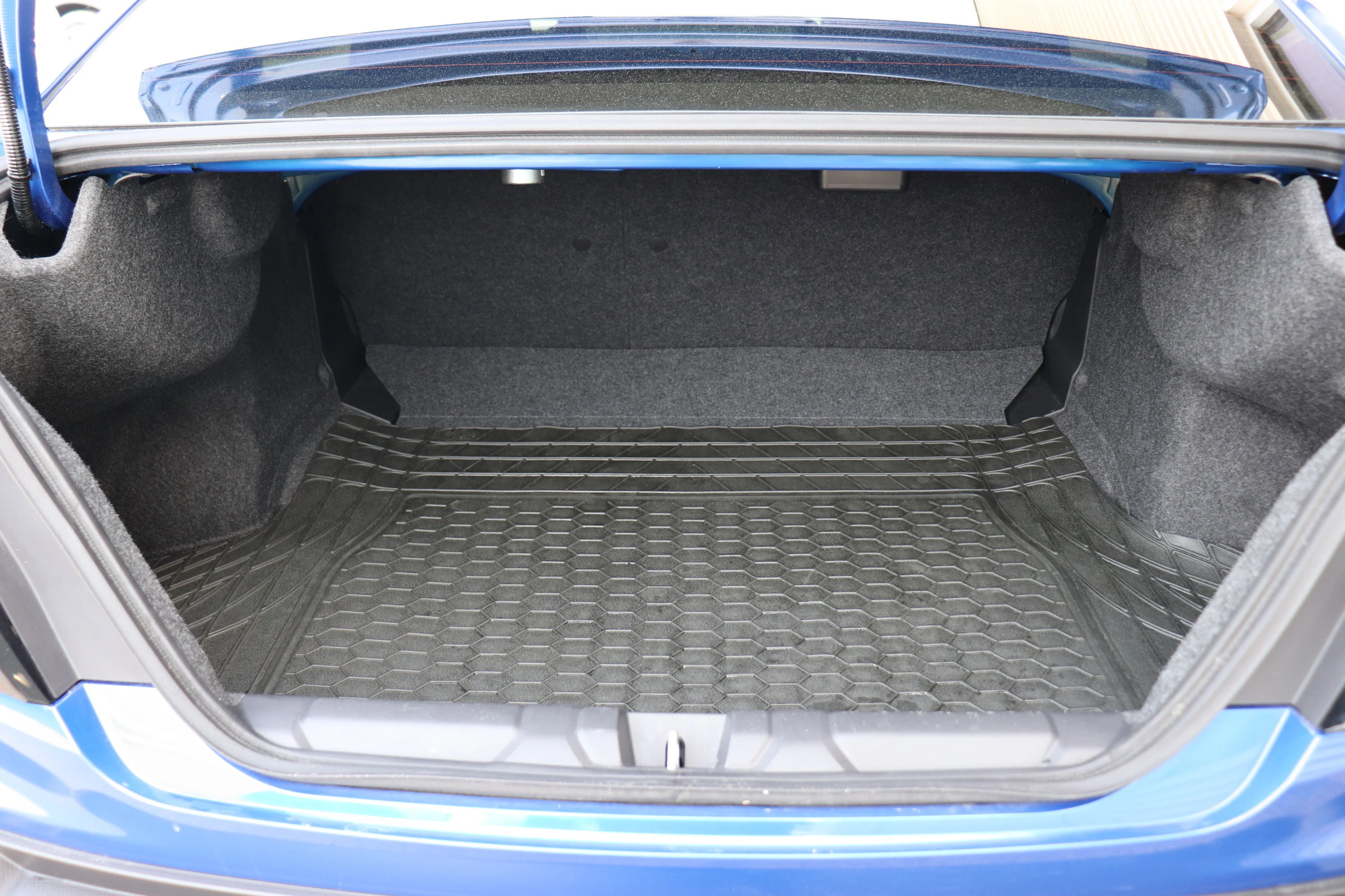 Certified Used 2023 Blue Subaru Sport-tech image 8