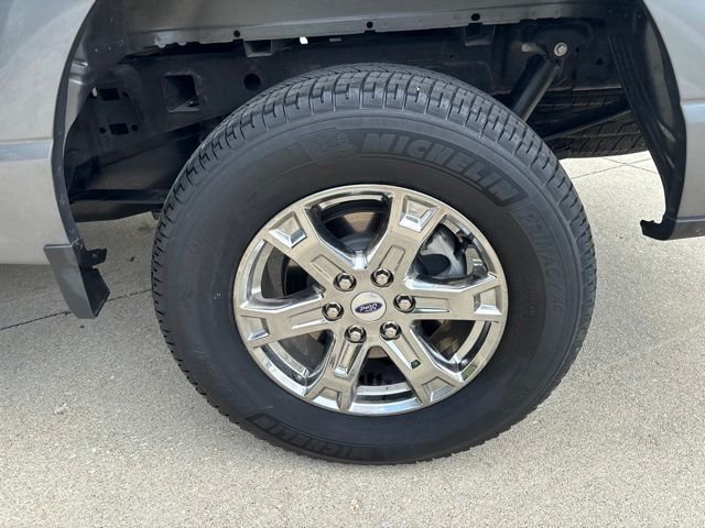 Used 2023 Gray Ford XLT image 10