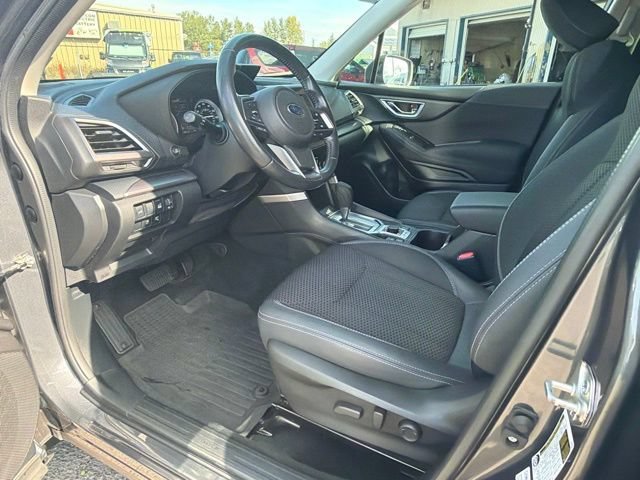 Used 2020 Magnetite Gray Metallic Subaru Premium image 21
