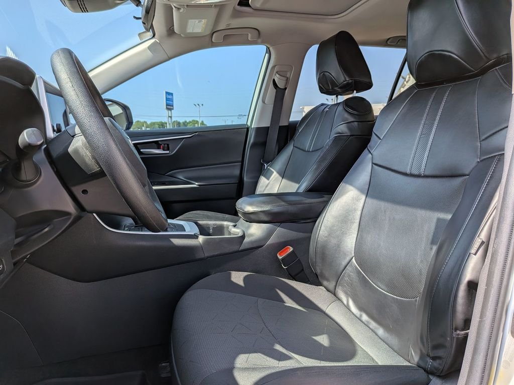 Used 2023 White Toyota XLE image 14