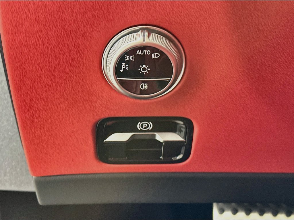 New 2027 MANUFAKTUR Alpine Grey Mercedes-Benz  image 43