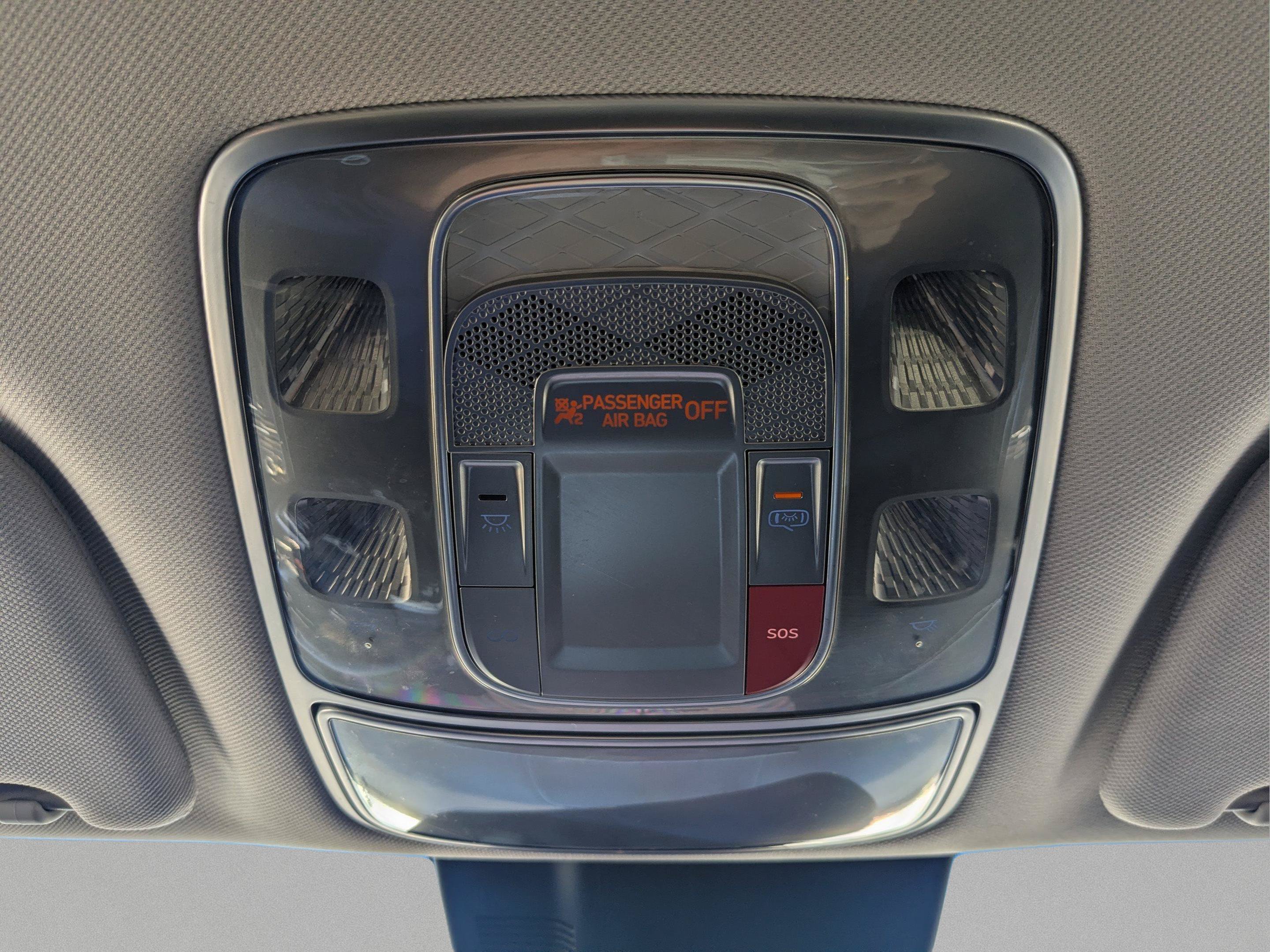 2026 GENESIS GV70 Standard - Photo 21