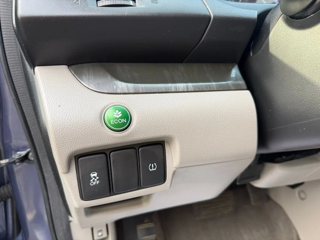 Used 2014  Honda EX-L image 9