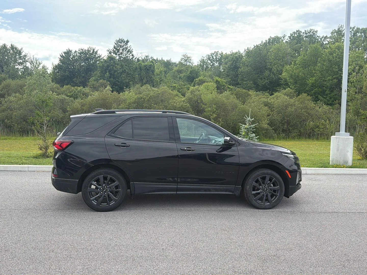 Used 2023 Mosaic Black Metallic Chevrolet RS image 3