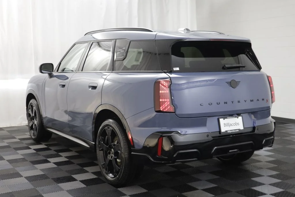 New 2027 Slate Blue Metallic MINI  image 15