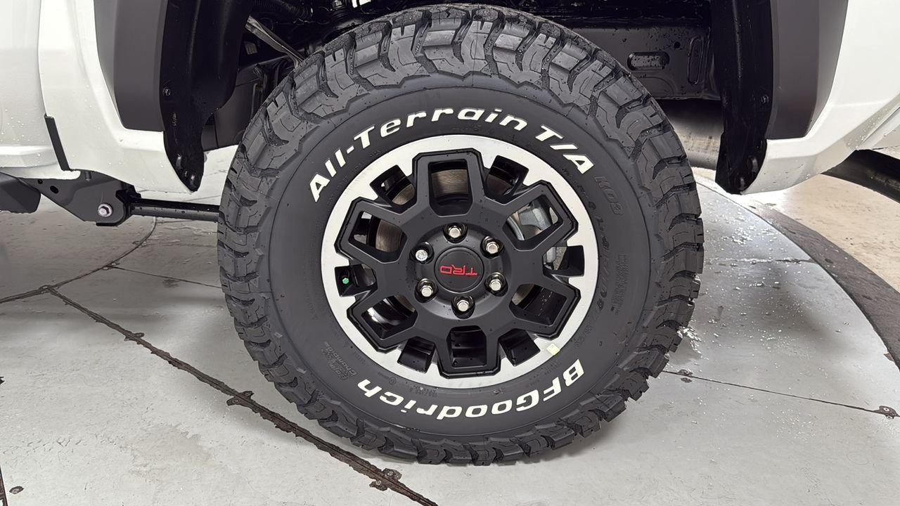 2025 Toyota Tacoma TRD Off Road - Photo 23