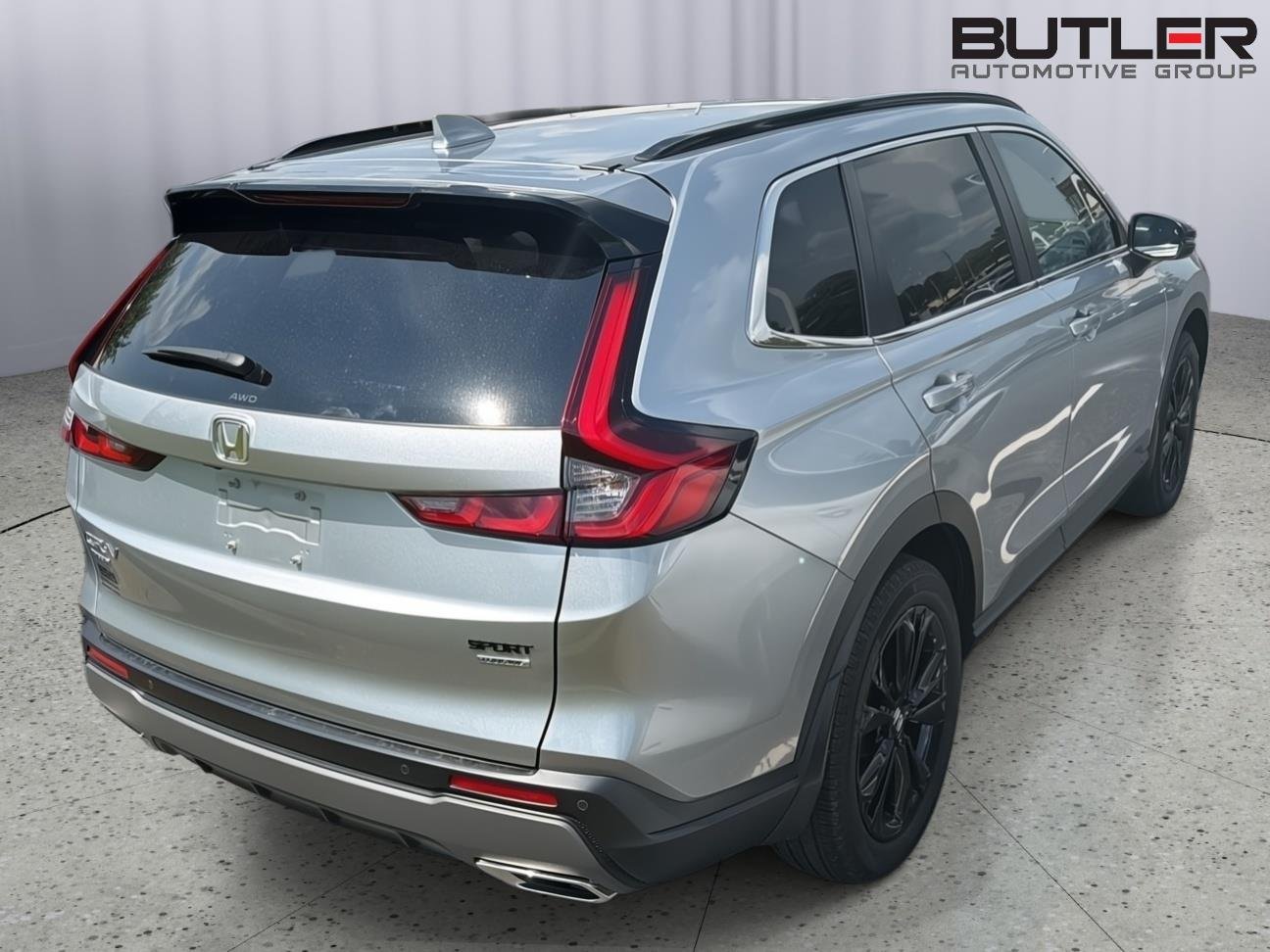 Used 2024 Lunar Silver Metallic Honda Sport Touring image 8