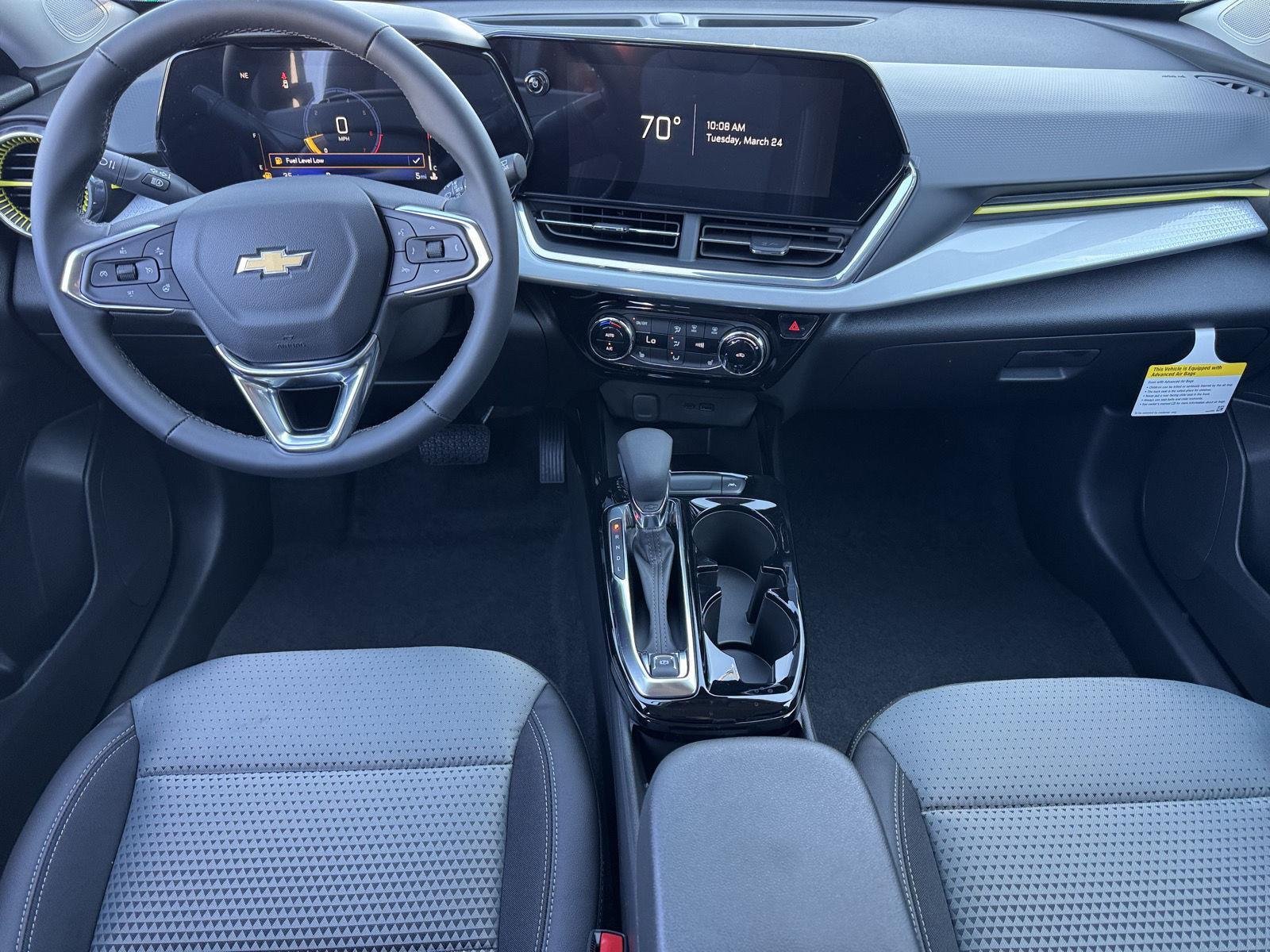 2026 Chevrolet Trax LT - Photo 17