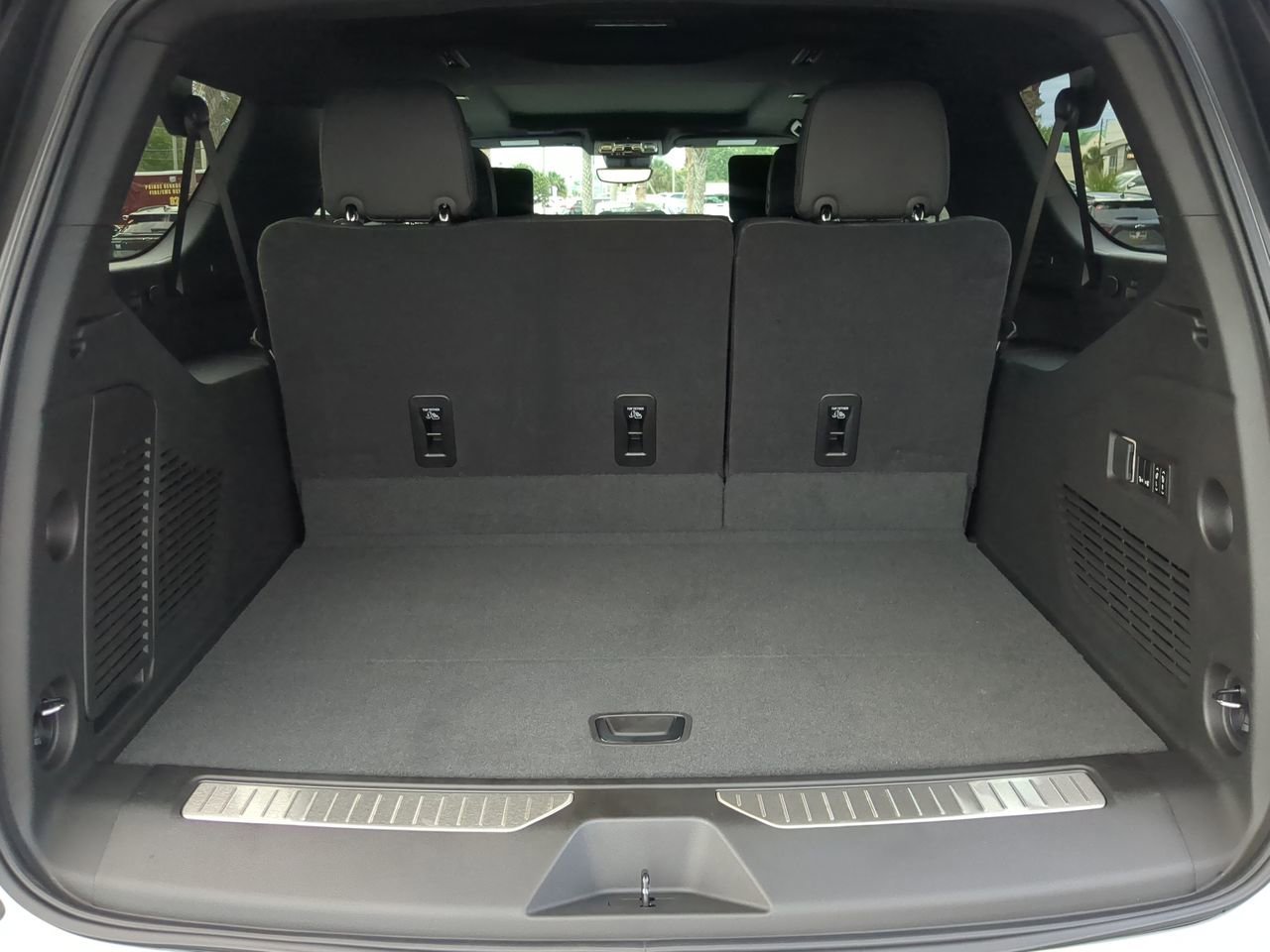 2026 Chevrolet Suburban High Country - Photo 26