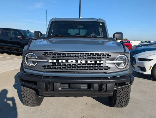 New 2025 Azure Gray Metallic Tri-Coat Ford Badlands® image 2