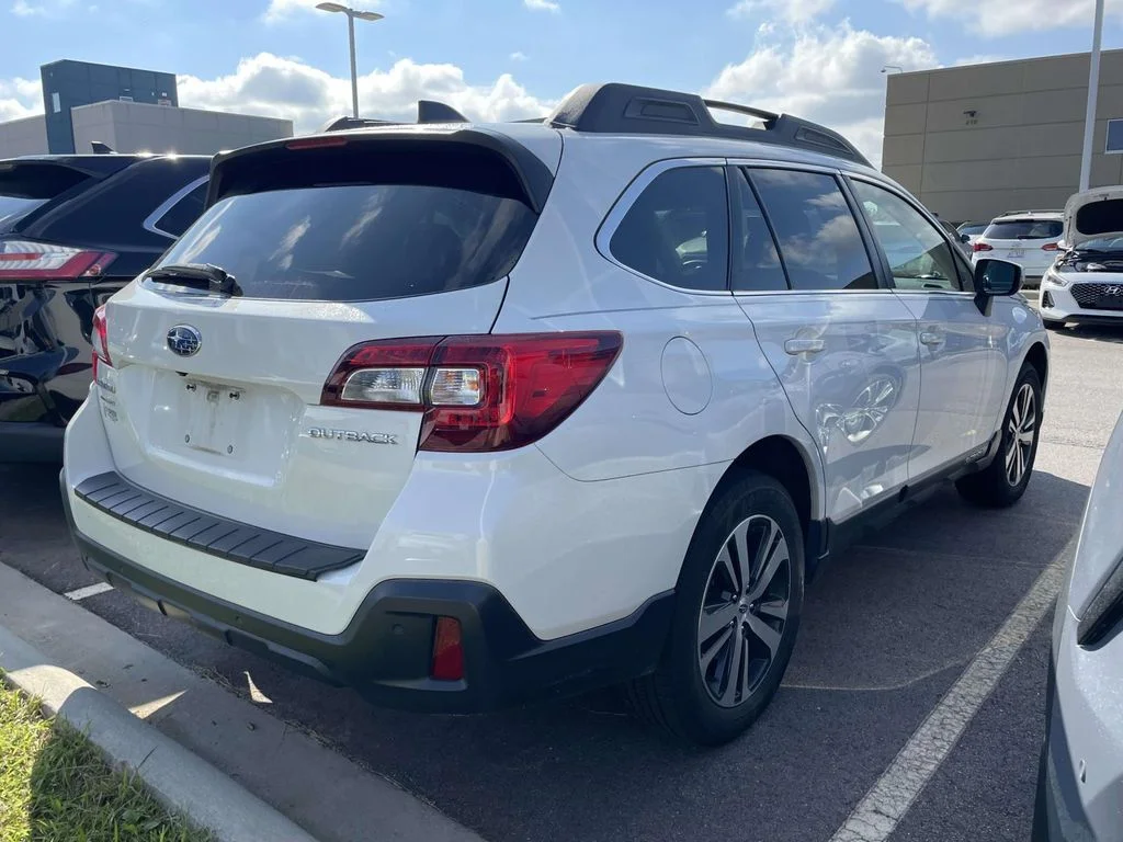 Used 2019 Crystal White Pearl Subaru Limited image 4