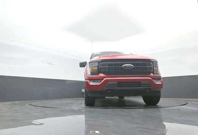Used 2022 Red Ford XLT image 34