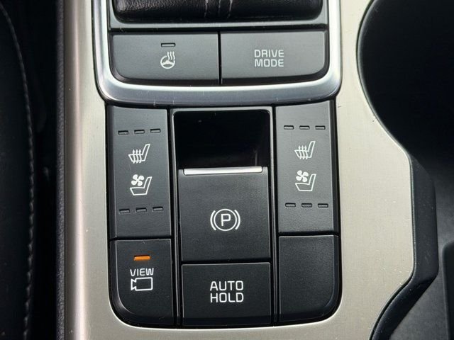 Certified Used 2018 Blue Kia SX image 33