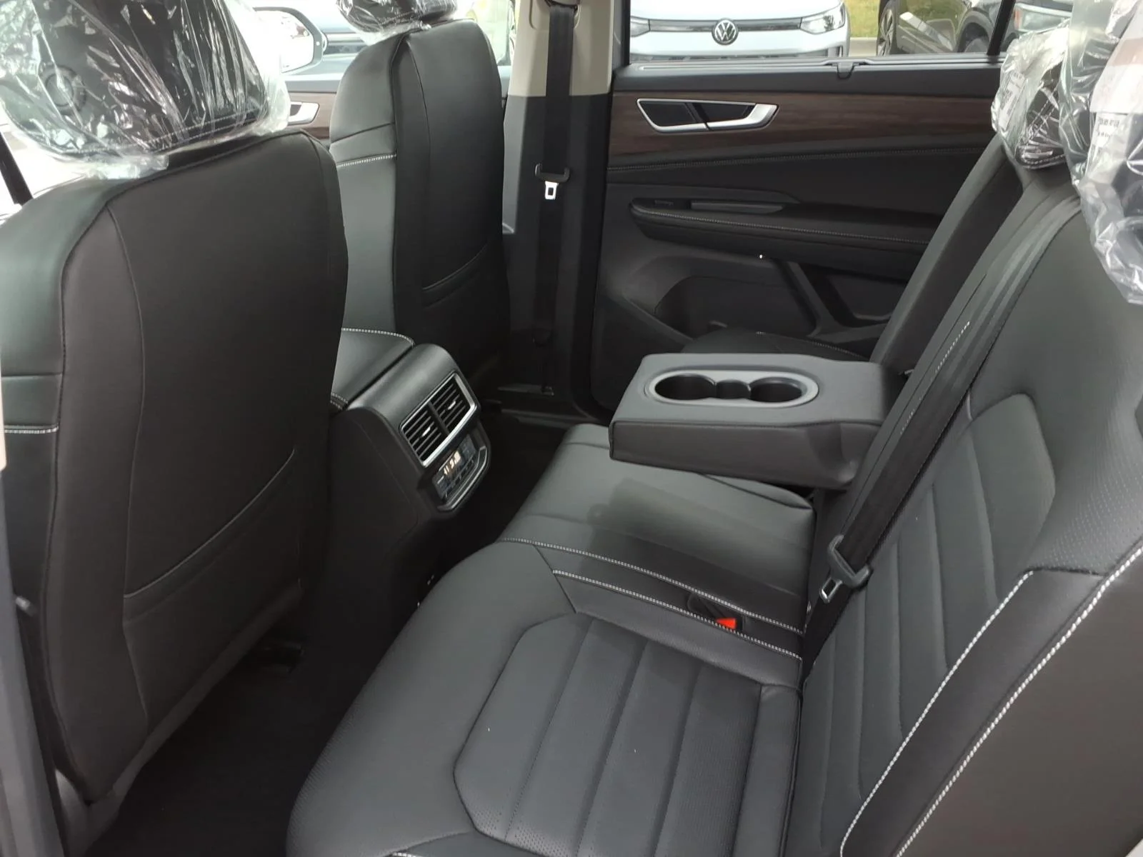 New 2026 Silver Mist Metallic Volkswagen 2.0T SEL 4MOTION image 24