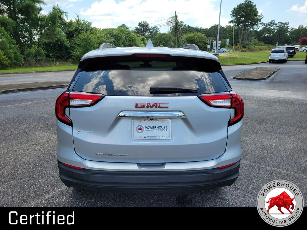 Used 2022 Silver GMC SLE image 4