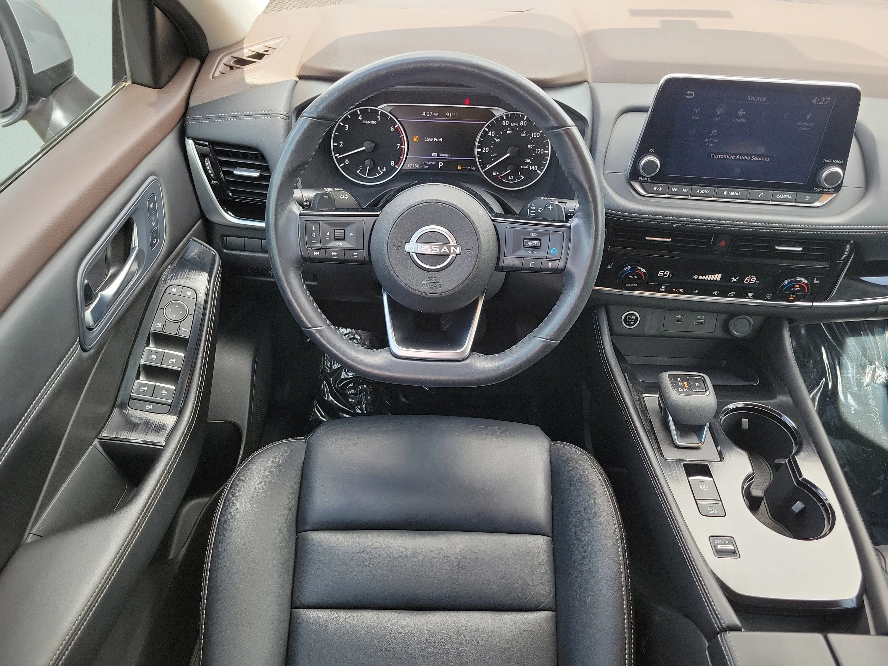 Used 2023 Boulder Gray Pearl Nissan SL image 21