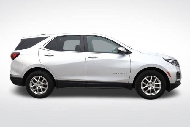 Used 2022 Silver Ice Metallic Chevrolet LT image 14