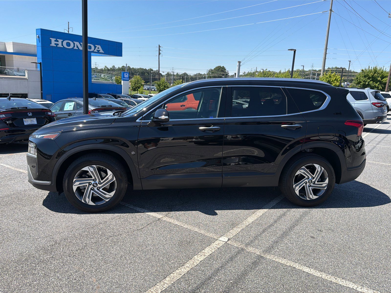 Used 2023 Twilight Black Hyundai SEL image 6