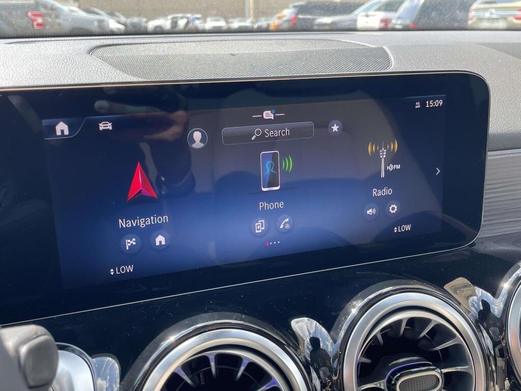 New 2026 Cirrus Silver Metallic Mercedes-Benz GLB 250 image 22
