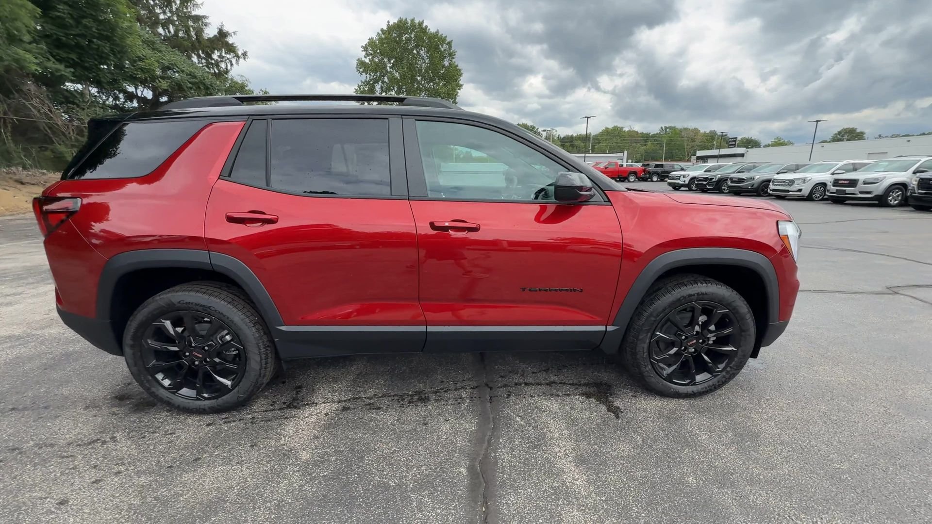 New 2027 Volcanic Red Tintcoat GMC Elevation image 40