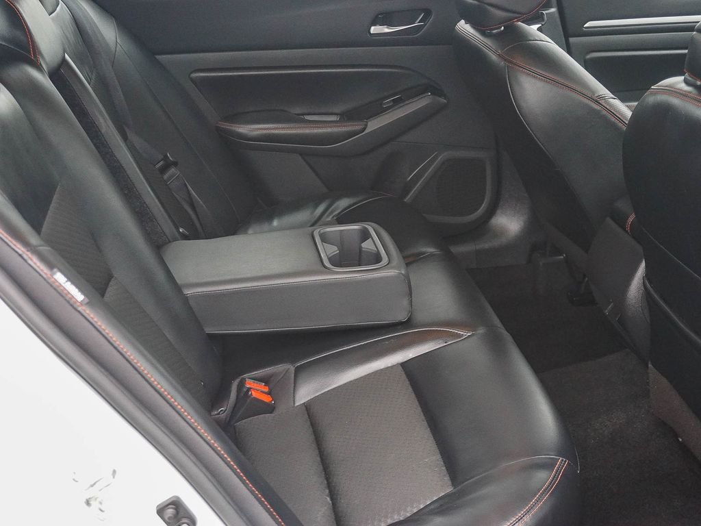 Used 2024 Glacier White Nissan 2.5 SR image 14