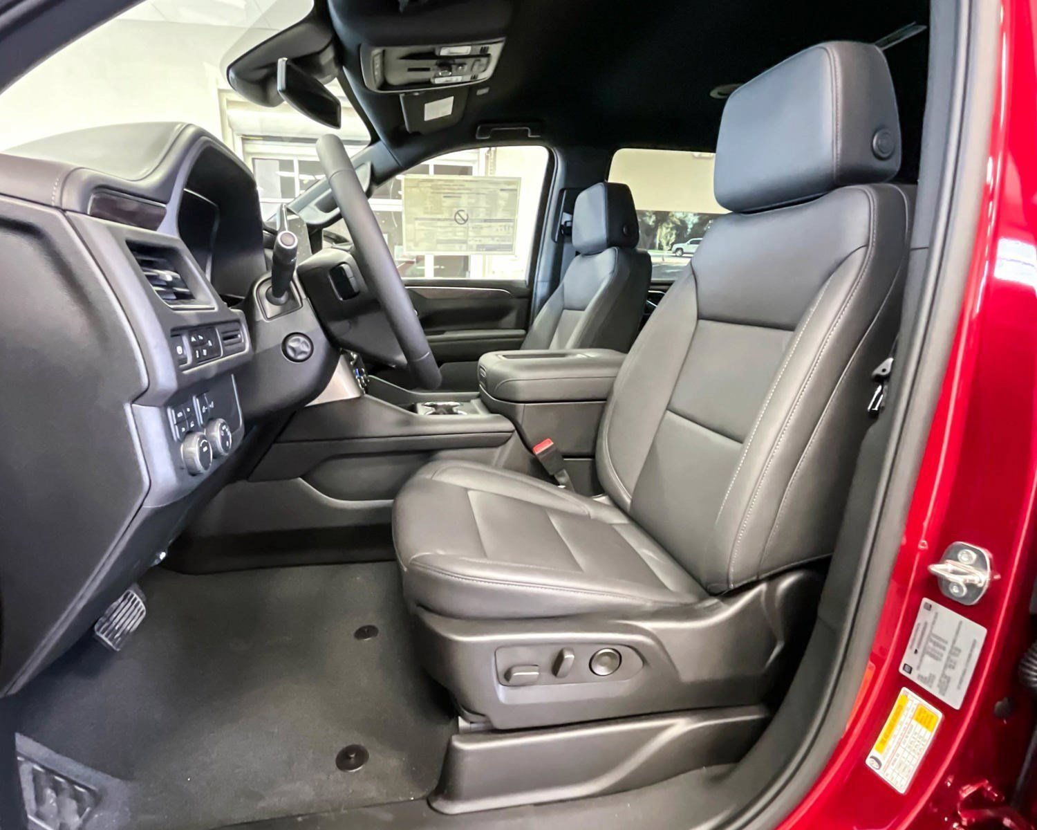 2024 Chevrolet Tahoe LT - Photo 6