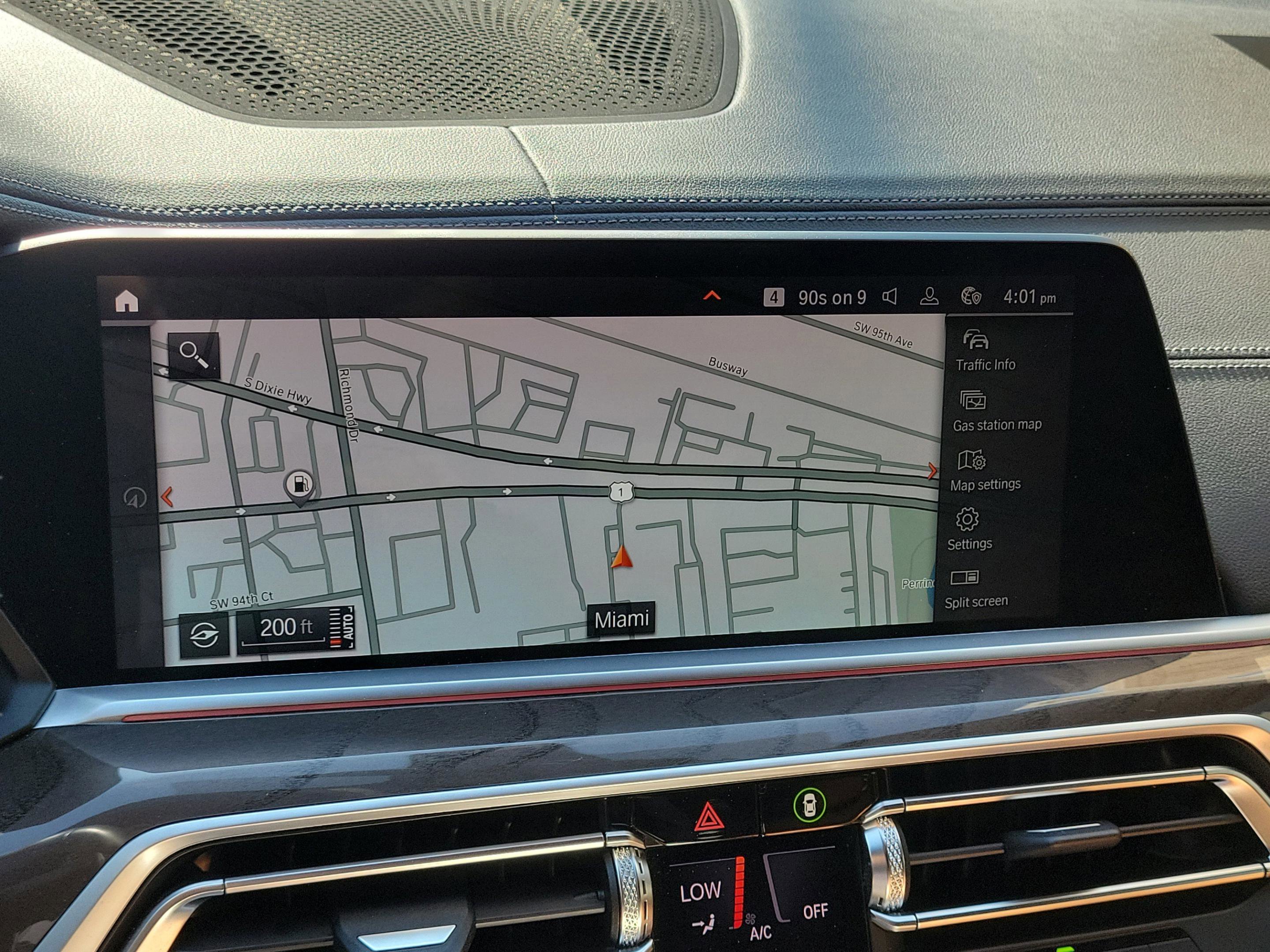 Used 2022 Carbon Black Metallic BMW xDrive40i image 24