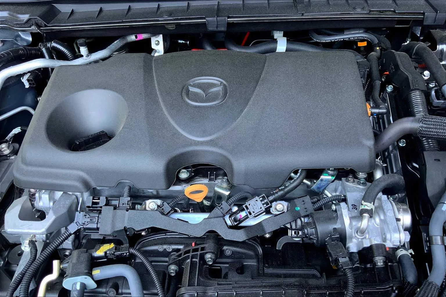 Certified Used 2025 Polymetal Gray Metallic Mazda Premium Package image 15