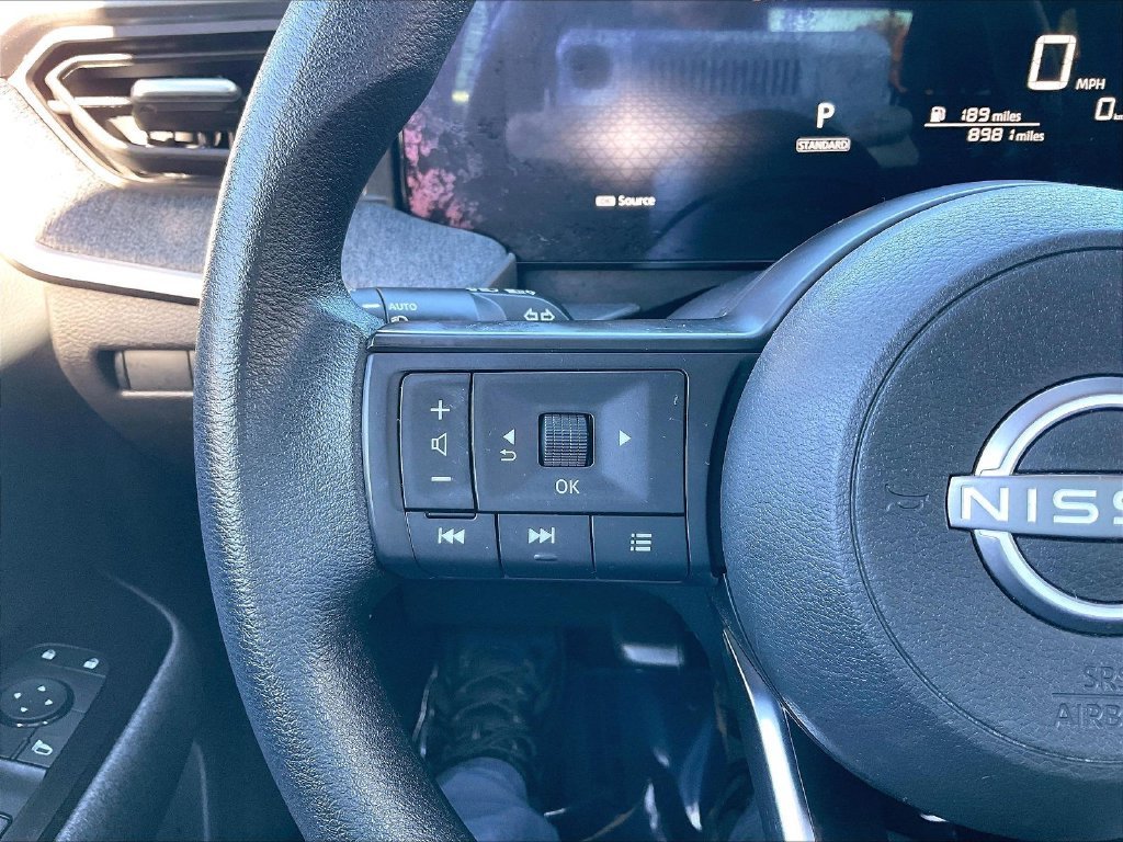 Used 2025 Super Black Nissan SV image 21