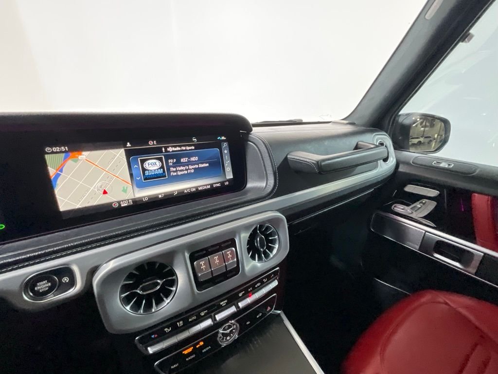 Used 2022 White Mercedes-Benz G 550 image 29