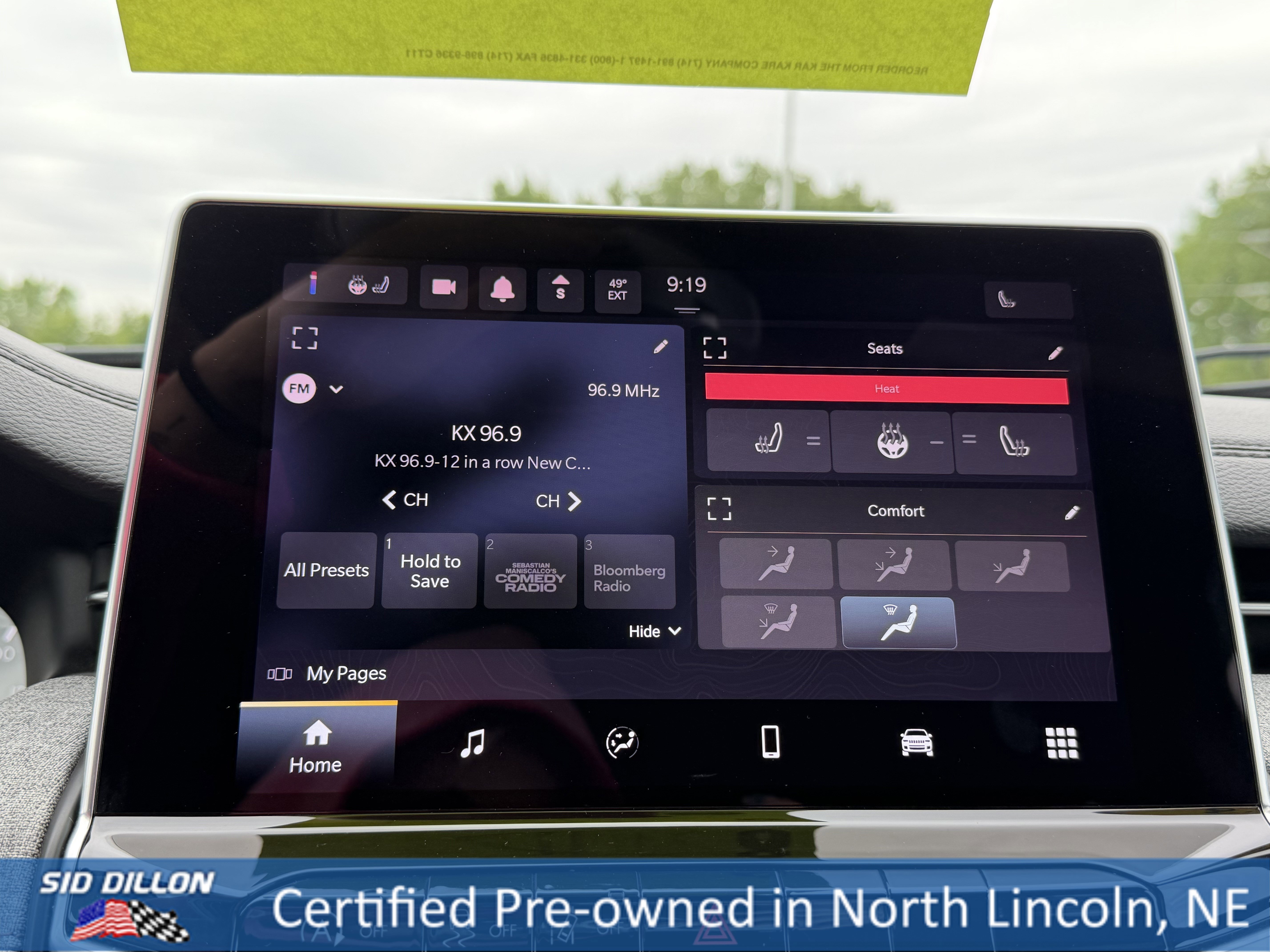 Used 2023 Sting-Gray Clearcoat Jeep Latitude Lux image 14