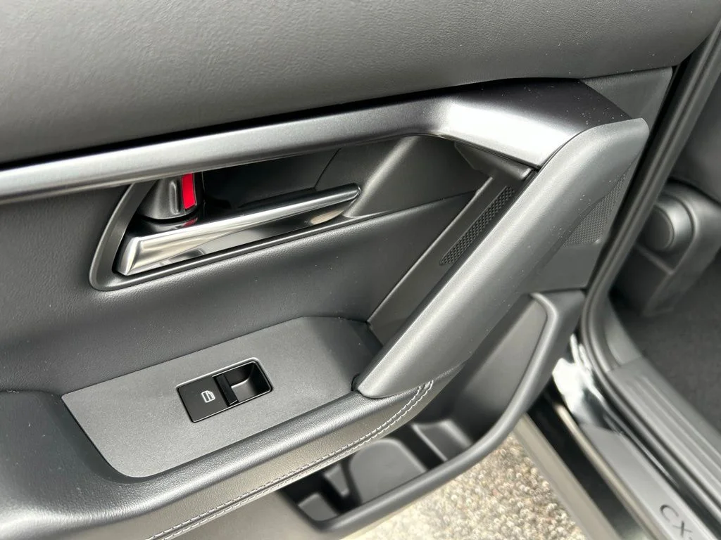 New 2026 Jet Black Mica Mazda 2.5 S Select image 24