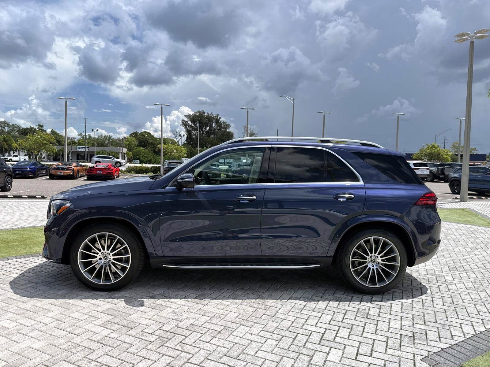 New 2026 Twilight Blue Metallic Mercedes-Benz 350 4MATIC® SUV image 3