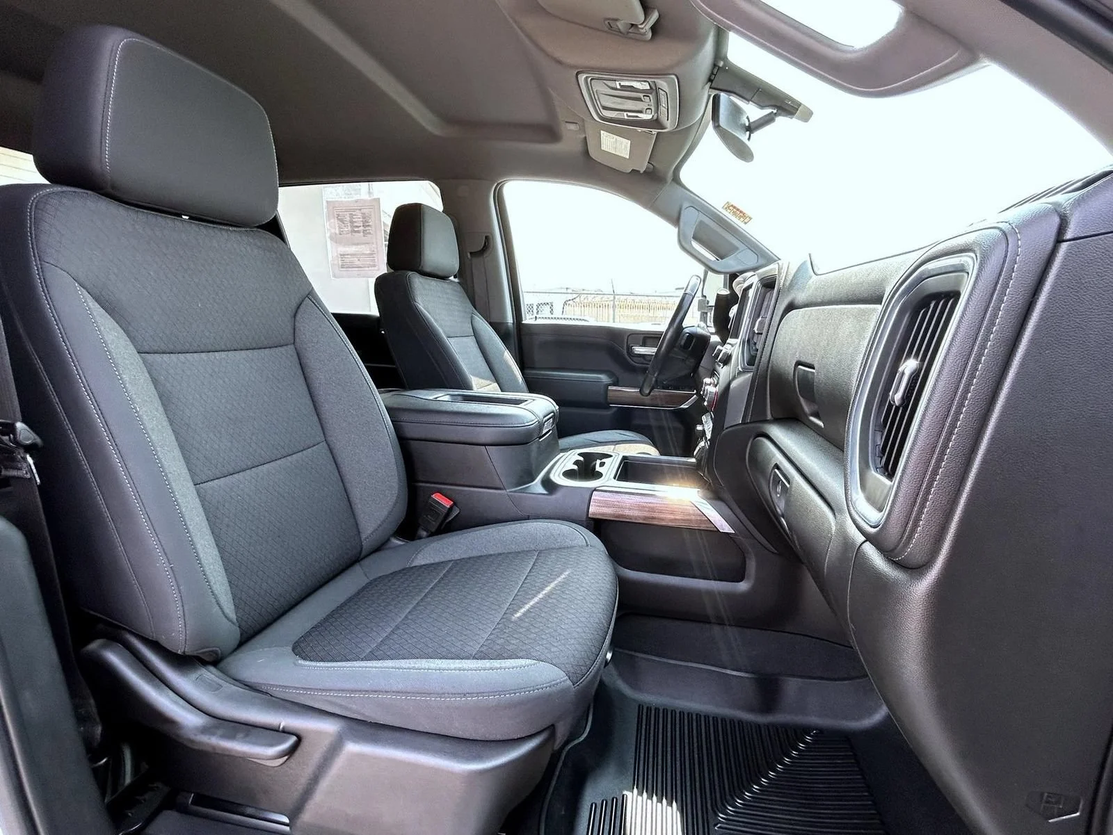 Certified Used 2022 SUMMIT WHITE Chevrolet LT image 17