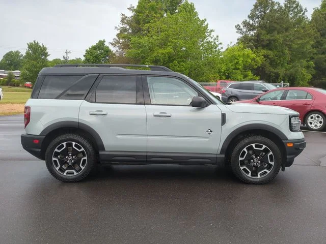 Used 2021 Green Ford Outer Banks image 14