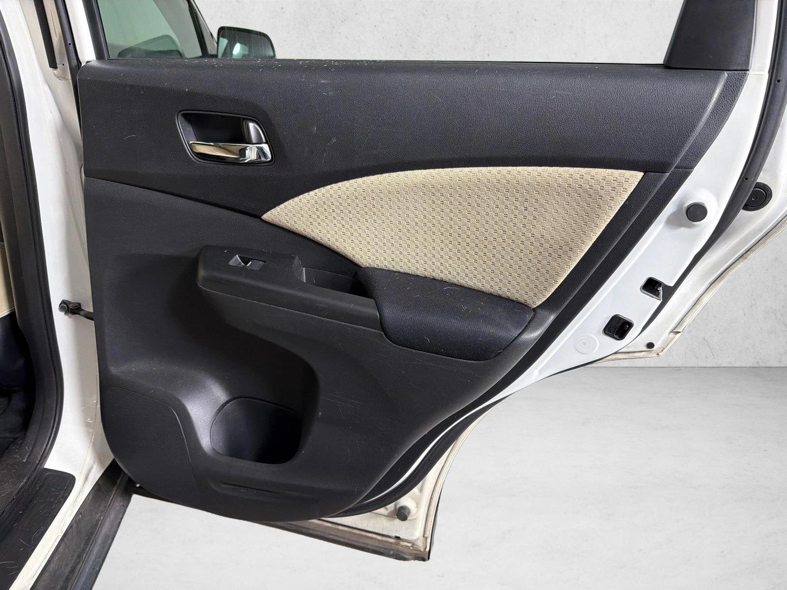 Used 2015 White Diamond Pear Honda EX image 17