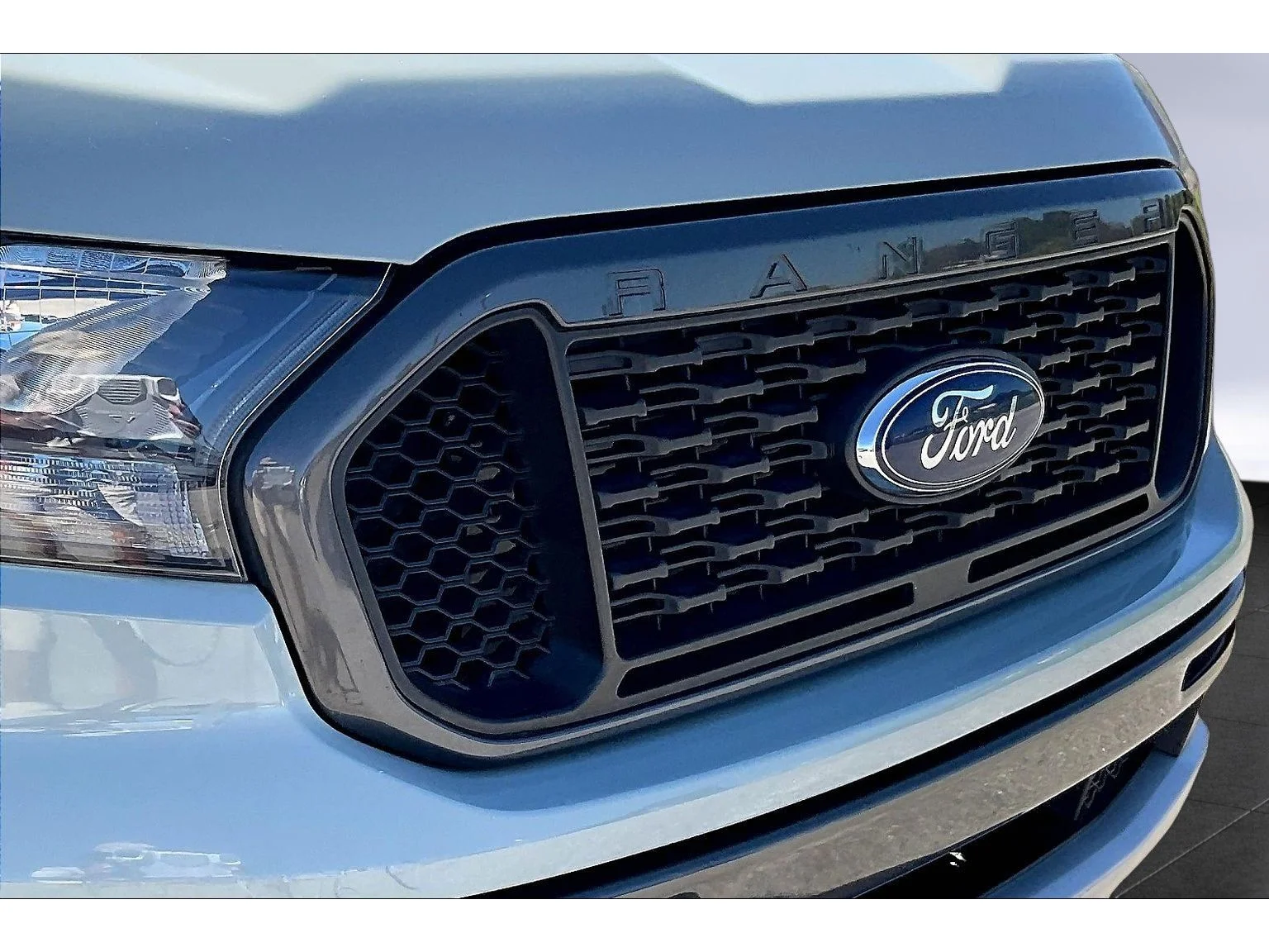 Used 2021  Ford XL image 20