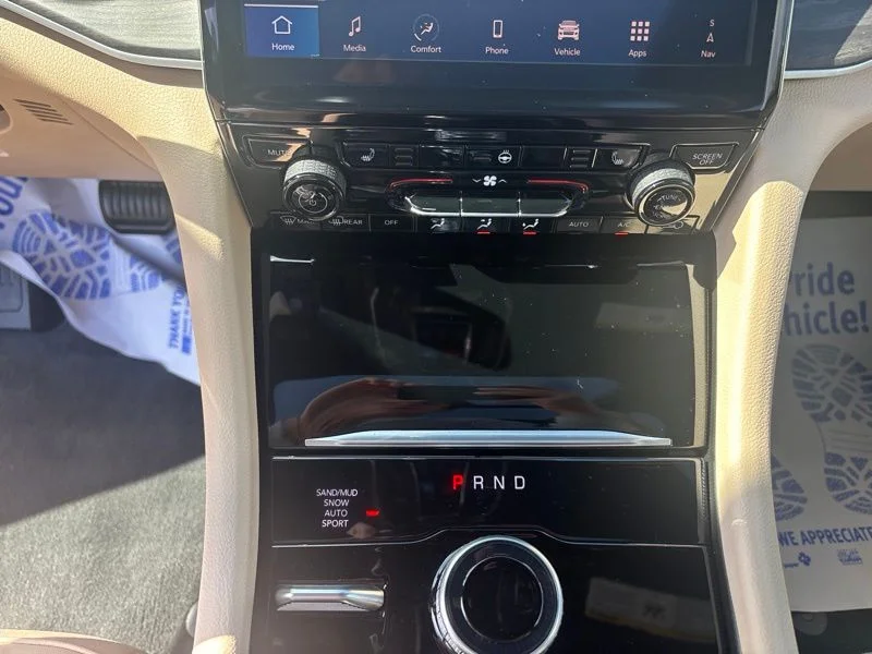 Used 2024 Red Jeep Limited image 41