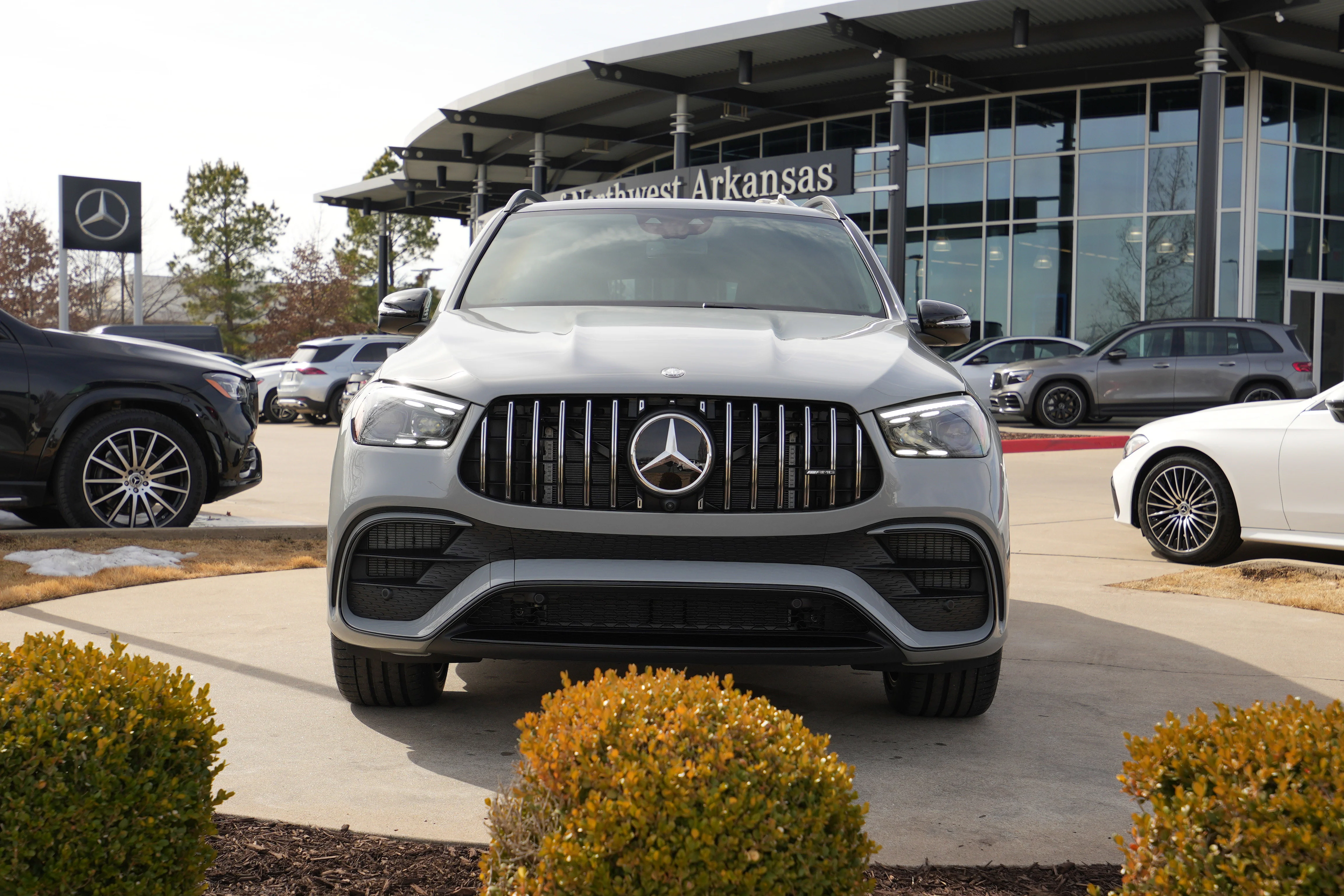 New 2026 MANUFAKTUR Alpine Grey Mercedes-Benz AMG® GLE 63 S image 3