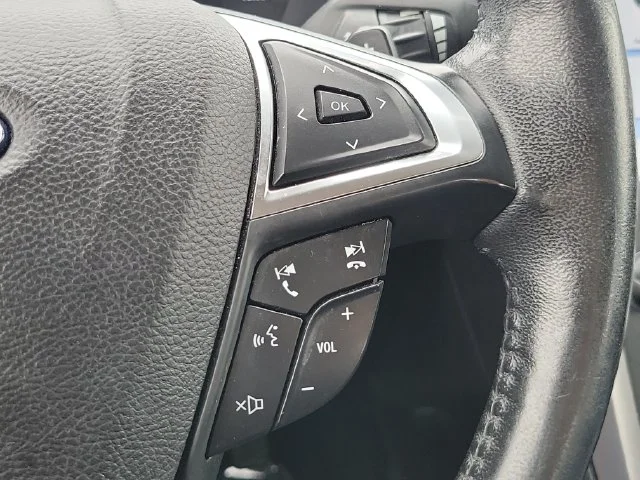 Used 2017 Silver Ford SE image 24