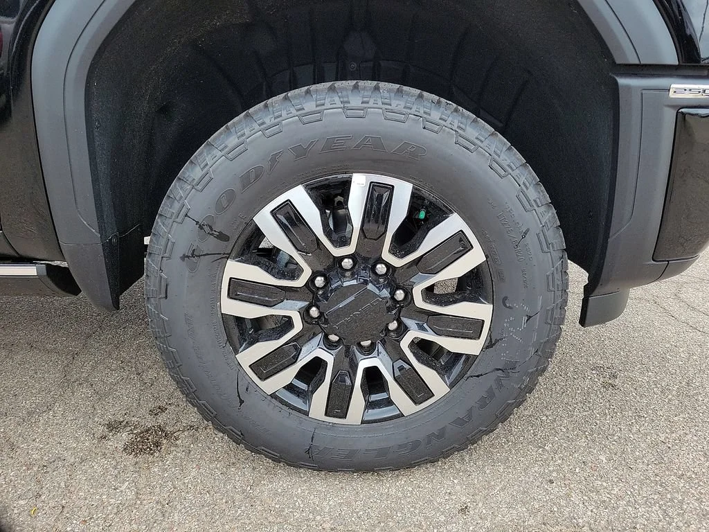 2026 GMC Sierra 2500HD Denali Ultimate - Photo 14