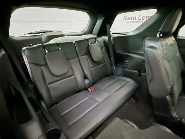 New 2026 Carbonized Gray Metallic Ford Tremor® image 29