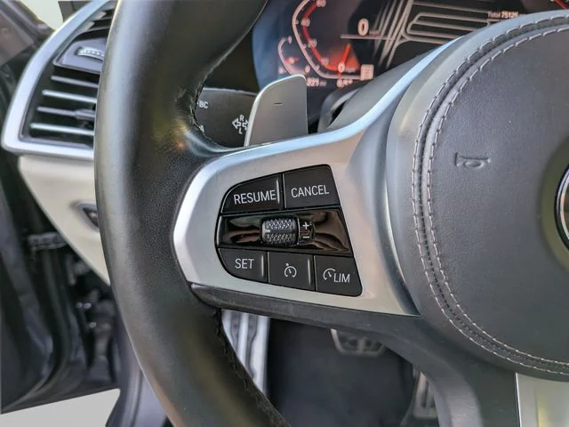 Used 2020 Gray BMW sDrive40i image 29