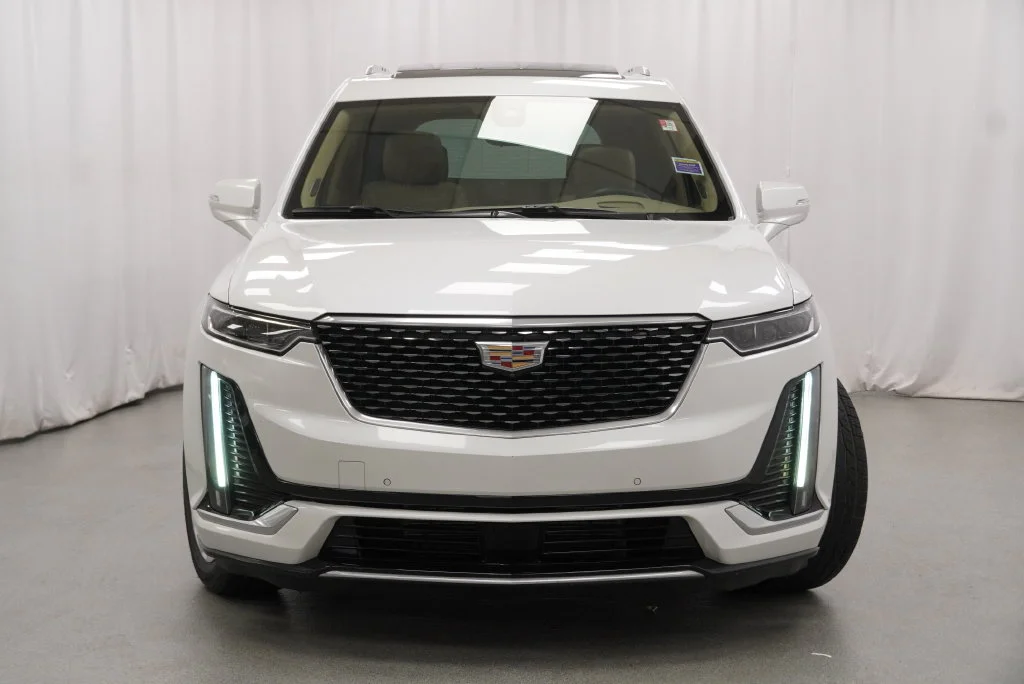 Used 2020 White Cadillac Premium Luxury image 12