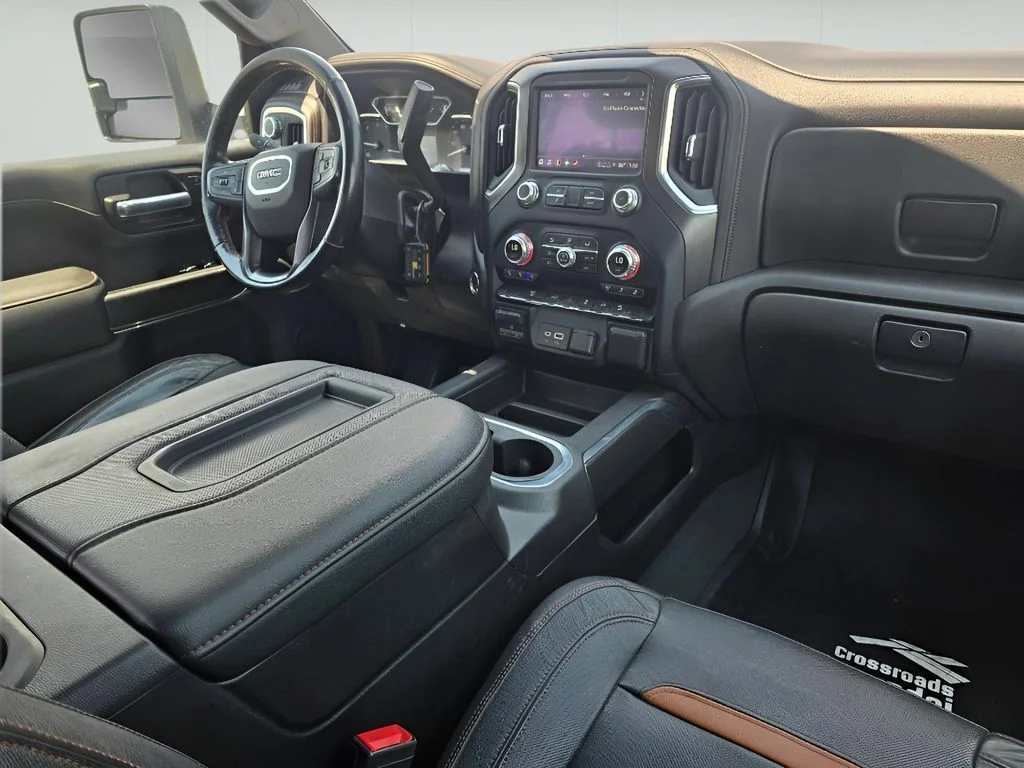 Used 2021 Summit White GMC AT4 image 23