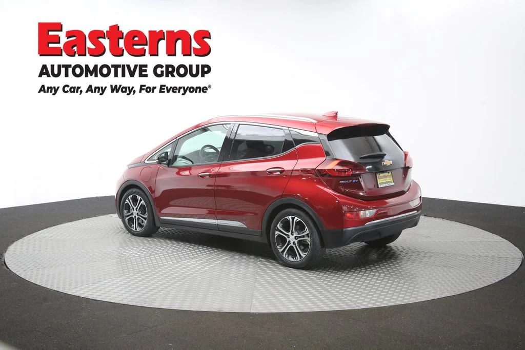 Used 2018 Red Chevrolet Premier image 65