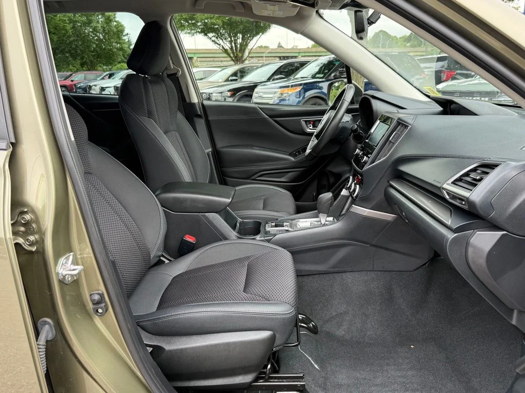 Used 2023 Brown Subaru Premium image 32
